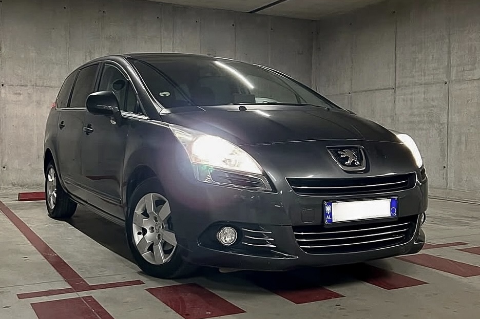 Peugeot 5008 rental in Tirana