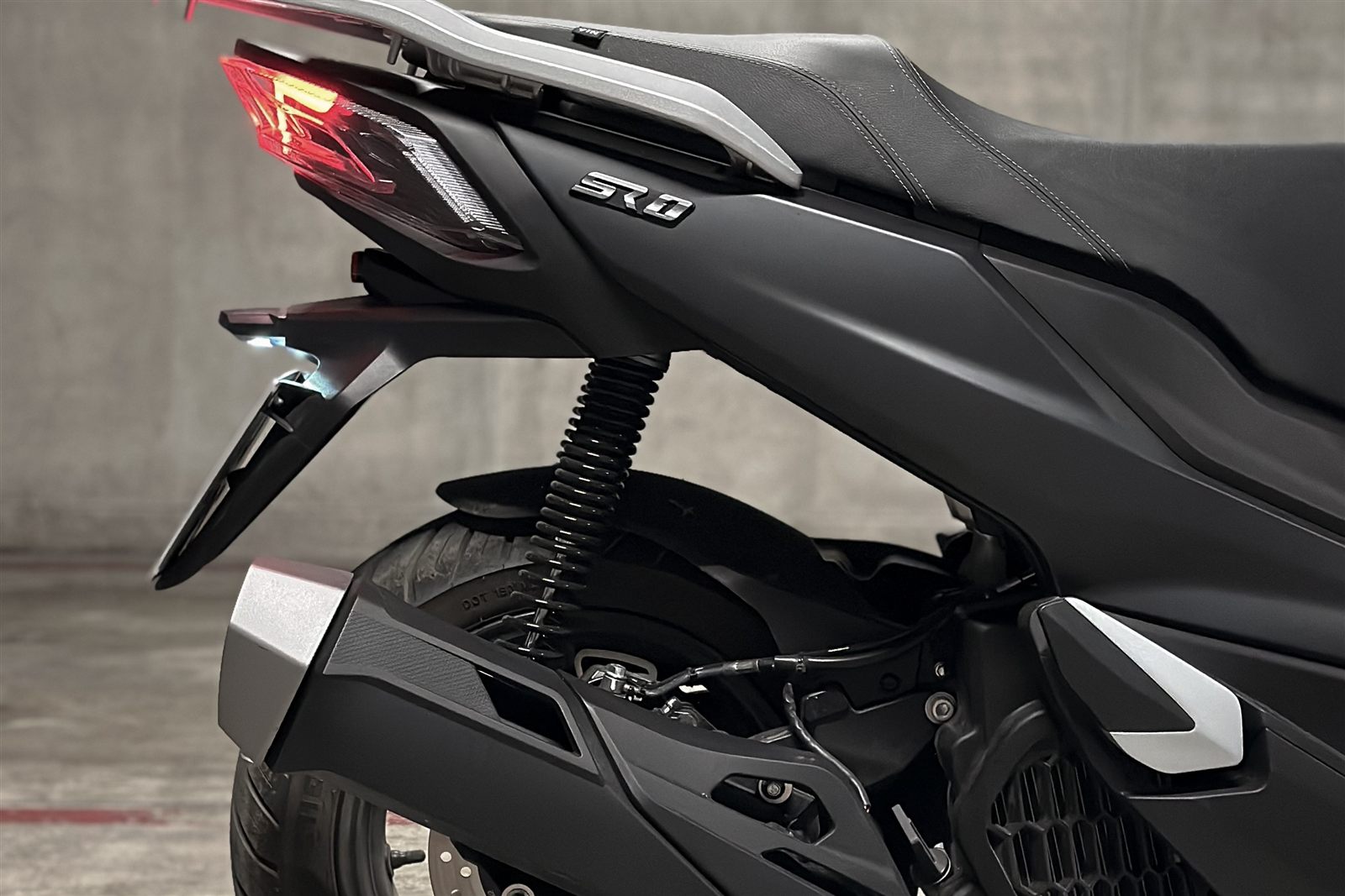 Left side view of Voge SR1 125 scooter rental